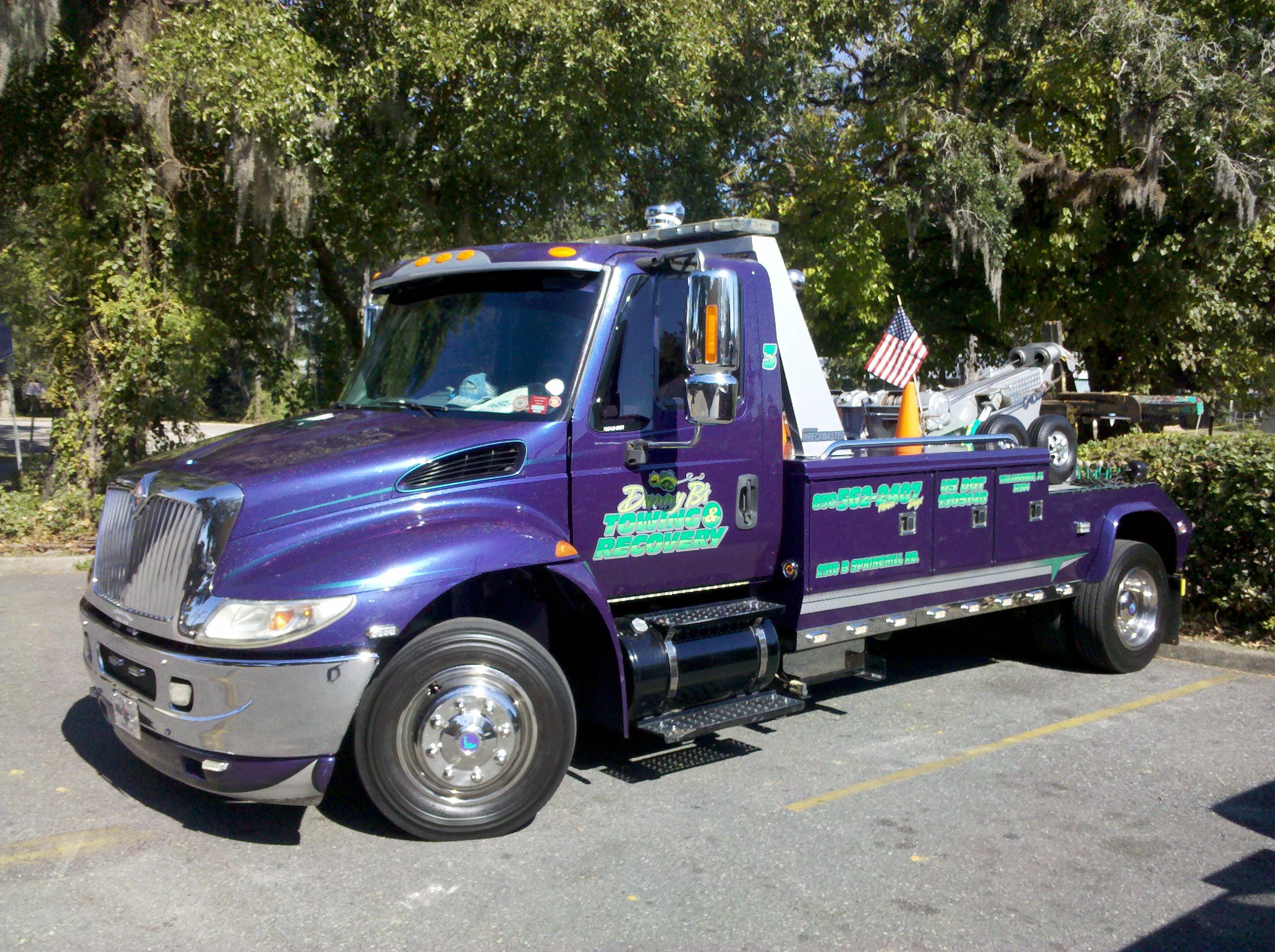 Tallahassee Towing Company, roadside service, crash recovery,